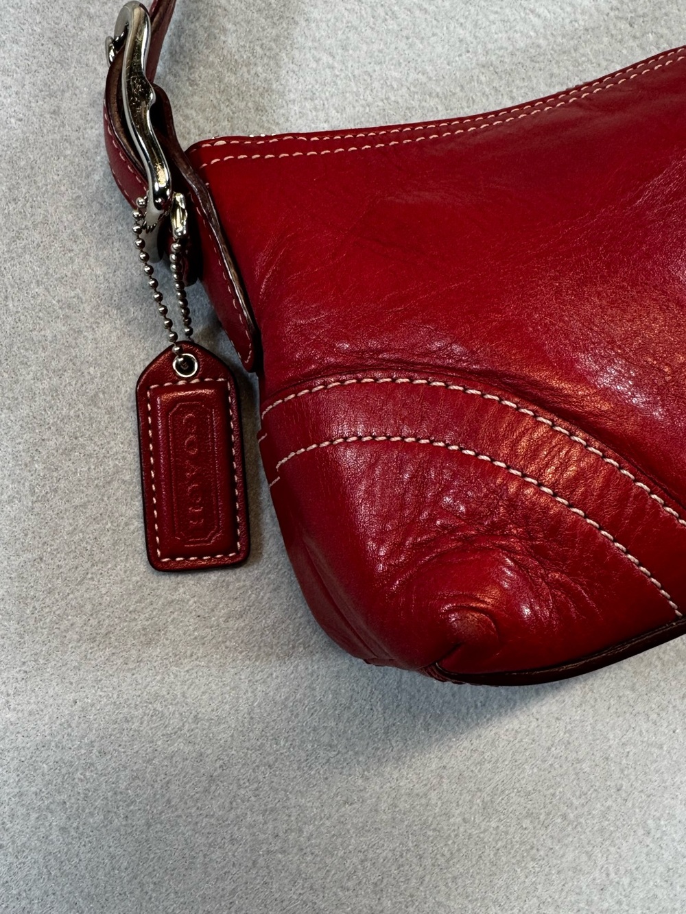 Coach Vintage East - West Baguette Style Bag In Red Leather. - Picture 4 of 11